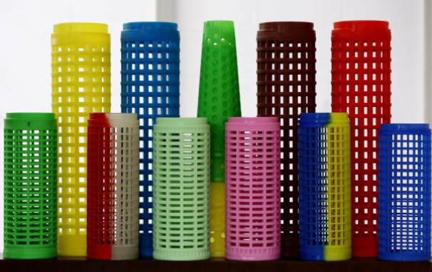 Perforated-dye-tubes-and-dye-cones